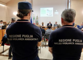 Abbandono di rifiuti su strade ad alta percorrenza turistica e valenza paesaggistica, arriva il progetto della Regione Puglia per contrastare il fenomeno