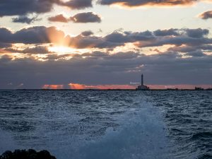 Alla scoperta del Salento: I fari, colonne portanti delle notti e ancore di salvezza dei naviganti - Corriere Salentino