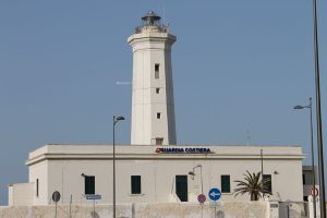 Alla scoperta del Salento: I fari, colonne portanti delle notti e ancore di salvezza dei naviganti - Corriere Salentino