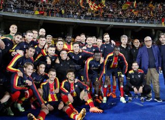 Il Lecce perde 2 a 3, ma la sconfitta non rovina la festa. Standing ovation per Umtiti