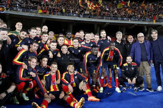 Il Lecce perde 2 a 3, ma la sconfitta non rovina la festa. Standing ovation per Umtiti - Corriere Salentino