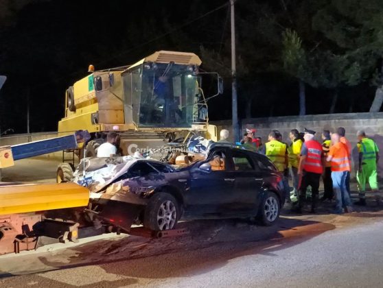 Dramma nel Salento, Alfa si schianta contro una trebbiatrice: muore una donna. Grave il marito - Corriere Salentino