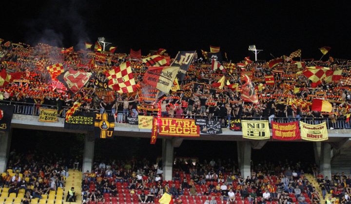 Il Lecce perde 2 a 3, ma la sconfitta non rovina la festa. Standing ovation per Umtiti - Corriere Salentino