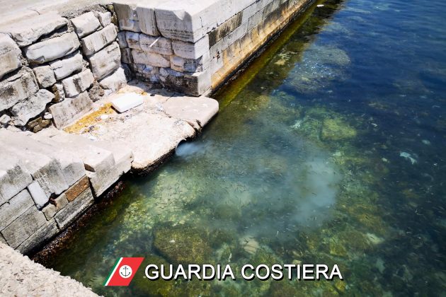 Gli scarichi fognari di un intero isolato sversati da oltre 15 anni nel mare di Gallipoli - Corriere Salentino