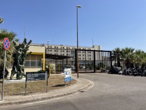Allarme carceri, a Lecce situazione esplosiva: troppi detenuti, 200 con disturbi mentali, e poco personale. I sindacati si uniscono nella lotta per i diritti - Corriere Salentino