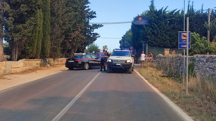 Salento nella morsa degli incendi: altra giornata nera. A Torre Mozza bagnanti e turisti in fuga da spiagge e residence - Corriere Salentino