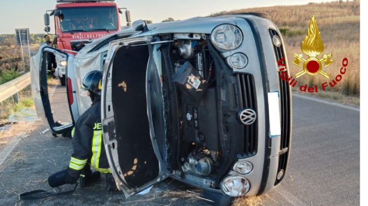 Paura all’alba, auto si ribalta: cinque giovani turisti finiscono in ospedale - Corriere Salentino