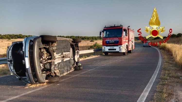 Paura all’alba, auto si ribalta: cinque giovani turisti finiscono in ospedale - Corriere Salentino