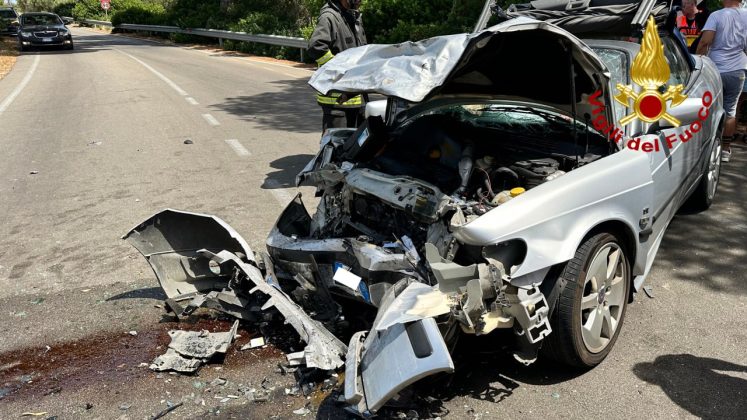 Schianto tra auto sulla via per il mare: tre feriti in ospedale, due con codice rosso - Corriere Salentino