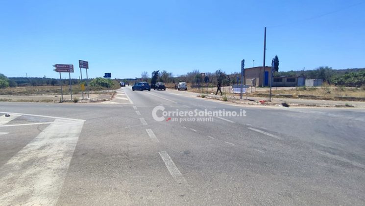 Violento impatto tra auto e scooter sulla provinciale: centauro in ospedale con codice rosso - Corriere Salentino