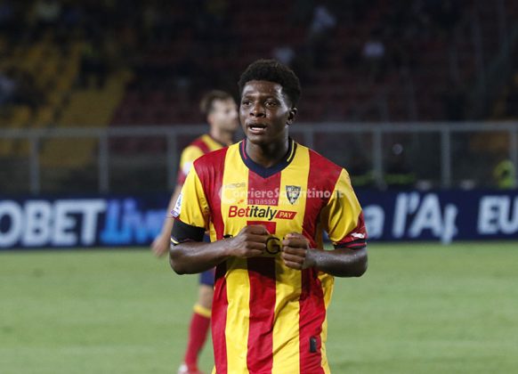 Ripresa super, il Lecce ribalta la Lazio e vince per 2 a 1. Prima vittoria all’esordio in A nella storia - Corriere Salentino