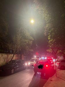 Caos in via Rapolla, auto imprigionate e traffico impazzito per la Festa di Sant’Oronzo a Lecce - Corriere Salentino