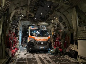 Tricase: neonato in pericolo di vita, C-130J lo trasferisce in volo con l’ambulanza da Lecce a Pratica di Mare - Corriere Salentino