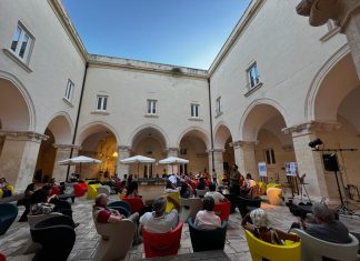Alberi in città, falsi miti da sfatare e rischi da gestire. A Lecce un confronto tra cittadini ed associazioni riuniti nel Coordinamento per gli alberi e il verde urbano di Lecce, in dialogo con Luigi Sani