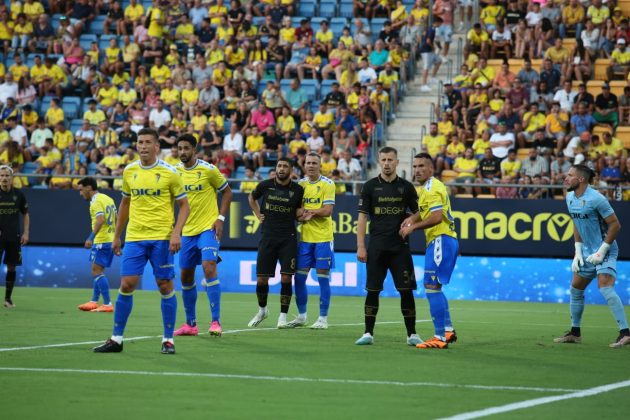 Il Lecce perde ai rigori l'amichevole in Spagna ma impressiona positivamente - Corriere Salentino