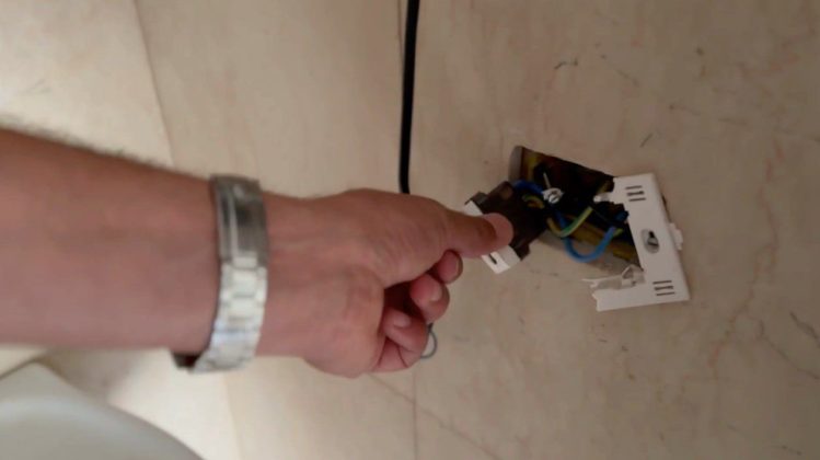 Bagni pubblici, Capoccia: “Il tempo delle finzioni e dello “spalancare le fenesce” è scaduto” - Corriere Salentino