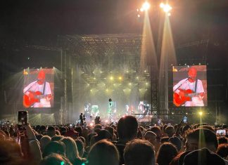 Concerto dei Negramaro meraviglioso per i 20 anni di successi, “ma tanta strada a piedi, parcheggi costosi e introvabili: file di ore per tornare a casa”