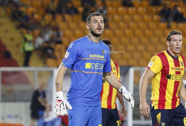 Lecce, buona la prima: batte il Como di misura e passa il turno. Ora testa al campionato - Corriere Salentino