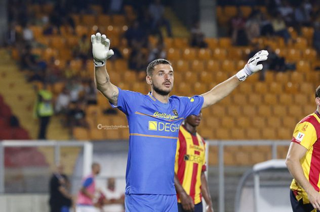 Lecce, buona la prima: batte il Como di misura e passa il turno. Ora testa al campionato - Corriere Salentino