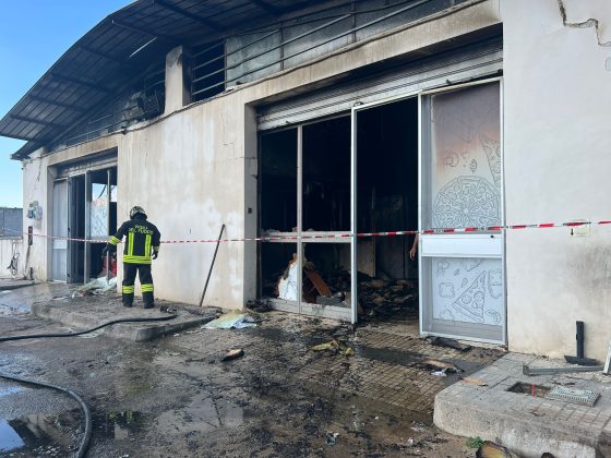 Rogo nel centro cottura, danni ingenti: all'origine un probabile cortocircuito - Corriere Salentino