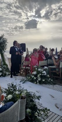 Sposarsi in spiaggia anche in autunno. A Lido Venere come in California - Corriere Salentino