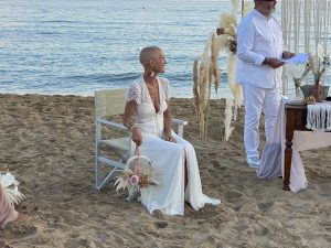 Marina, malata terminale, realizza il suo sogno di sposarsi sul mare del Salento - Corriere Salentino