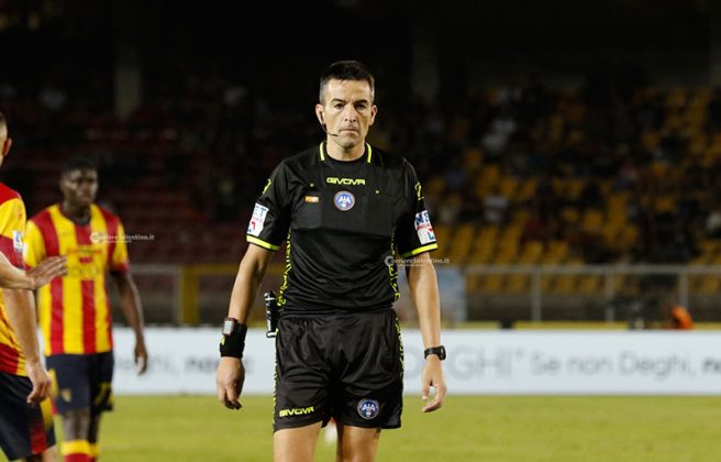 Una “magia” di Oudin piega il Genoa: secondo posto e Via del Mare in estasi - Corriere Salentino