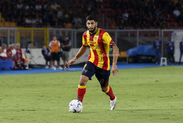 Una “magia” di Oudin piega il Genoa: secondo posto e Via del Mare in estasi - Corriere Salentino