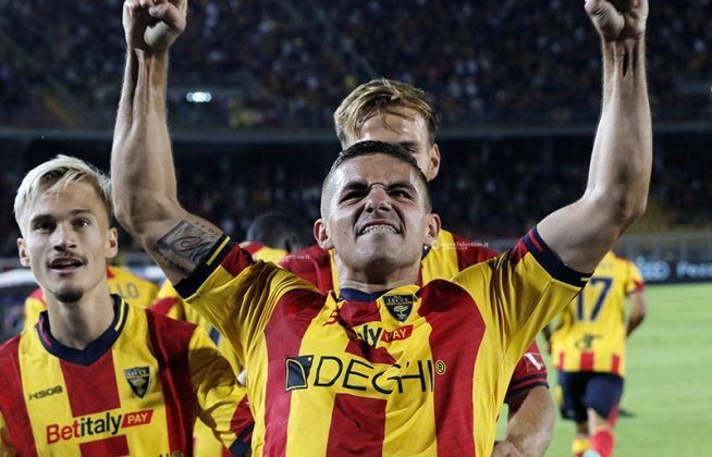 Krstovic la sblocca, Strefezza la chiude: il Lecce batte anche la Salernitana - Corriere Salentino
