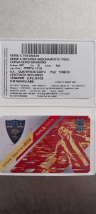 A soli due mesi, il piccolo Riccardo è un abbonato in Curva Nord: è il tifoso più giovane dei giallorossi - Corriere Salentino