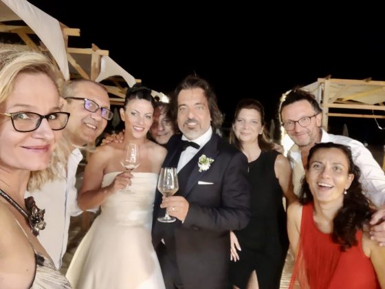 Sposarsi in spiaggia anche in autunno. A Lido Venere come in California - Corriere Salentino