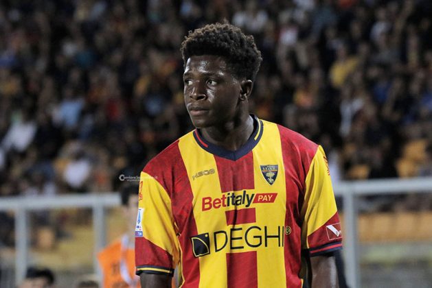 Krstovic la sblocca, Strefezza la chiude: il Lecce batte anche la Salernitana - Corriere Salentino