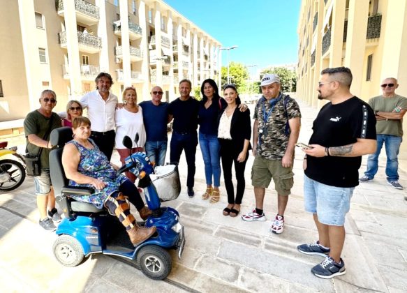 Palazzine via Carafa al rione San Pio di Lecce, nuovo sopralluogo Pagliaro: “Dopo due anni ancora degrado, presenterò nuova interrogazione” - Corriere Salentino