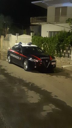 Notte di fuoco nel basso Salento, distrutte le auto di una famiglia: danni anche a tettoia e muri esterni - Corriere Salentino