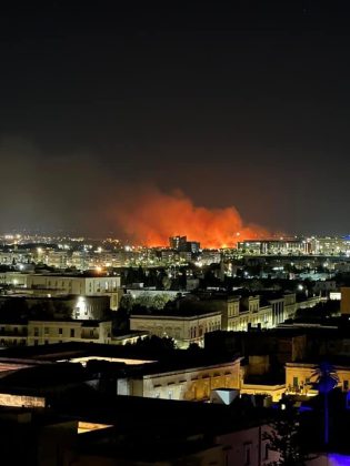 Ancora roghi nel Salento, brucia il boschetto Buia tra Lequile e Lecce: incendio spento dopo 6 ore - Corriere Salentino