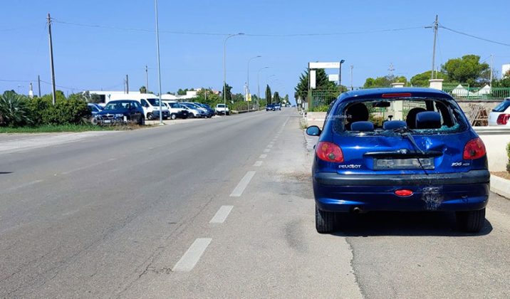Violento tamponamento tra scooter e auto, corsa in ospedale per una ventenne in sella alle due ruote - Corriere Salentino