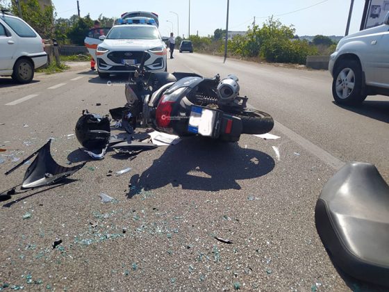Violento tamponamento tra scooter e auto, corsa in ospedale per una ventenne in sella alle due ruote - Corriere Salentino