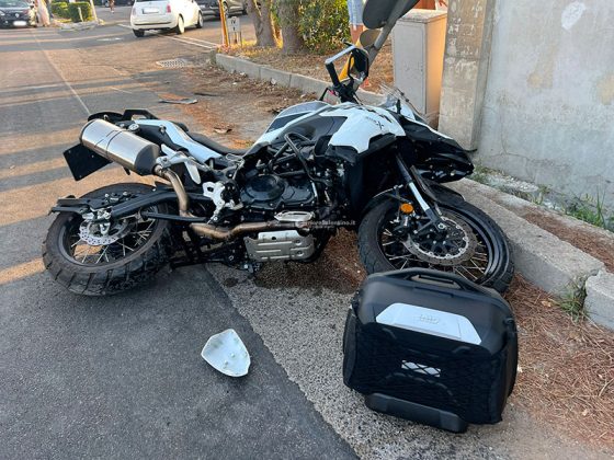 Scontro tra auto e moto sulla provinciale: padre e figlia trasportati in ospedale - Corriere Salentino