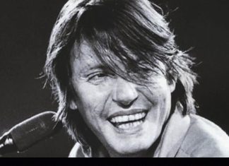 “Falegname di parole viaggio nel mondo di Faber” a Soleto in piazza Cattedrale