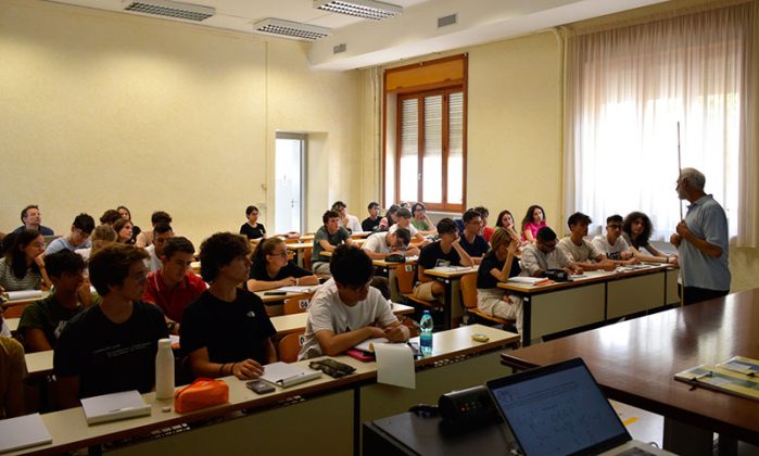 A Unisalento 45 allieve e allievi delle scuole superiori di Lecce, Brindisi e Taranto per la 13ma “Scuola estiva di fisica” - Corriere Salentino