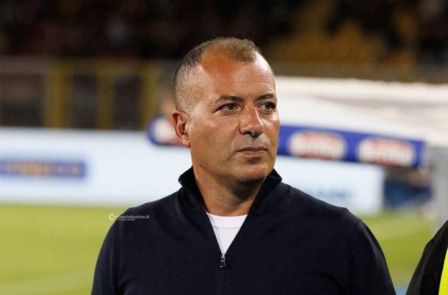 Una “magia” di Oudin piega il Genoa: secondo posto e Via del Mare in estasi - Corriere Salentino