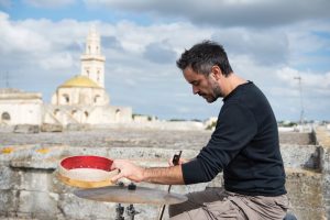 Castrignano dei Greci, “nessun immobile occupato senza titolo”. Possibili querele contro l’opposizione: affidamento regolare di Palazzo De Gualtieriis - Corriere Salentino