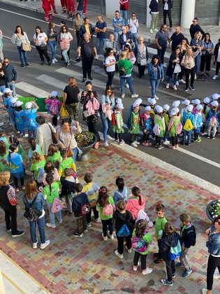 EcOnda verde - flash mob ecologico con 500 studenti - Corriere Salentino