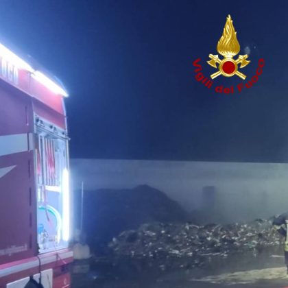 Rogo nel piazzale della ditta di raccolta rifiuti, poi due mezzi in fiamme: si indaga sulle cause - Corriere Salentino