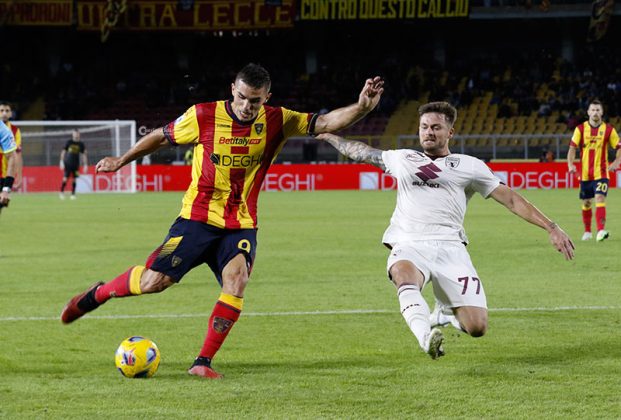 Lecce poco lucido, impreciso e con le polveri bagnate: al Via del Mare passa il Torino per 1 a 0 - Corriere Salentino