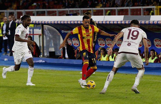 Lecce poco lucido, impreciso e con le polveri bagnate: al Via del Mare passa il Torino per 1 a 0 - Corriere Salentino