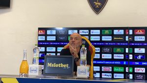 D’Aversa: “Per me abbiamo vinto. Due punti che spero non ci mancheranno alla fine”. Pioli sul gol annullato: “C’era la caduta”. Piccoli: “Non mi sono nemmeno accorto” - Corriere Salentino