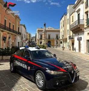 In casa aveva allestito un market della droga, scatta un arresto a Casarano. Sequestrati anche 8.000 euro in contanti - Corriere Salentino