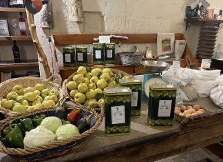 “Tipica Mediterranea”, un nuovo incontro con le eccellenze del territorio nel Frantoio di Lizzanello: collaborare per crescere invece di isolarsi