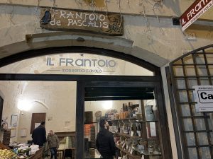 "Tipica Mediterranea”, un nuovo incontro con le eccellenze del territorio nel Frantoio di Lizzanello: collaborare per crescere invece di isolarsi - Corriere Salentino